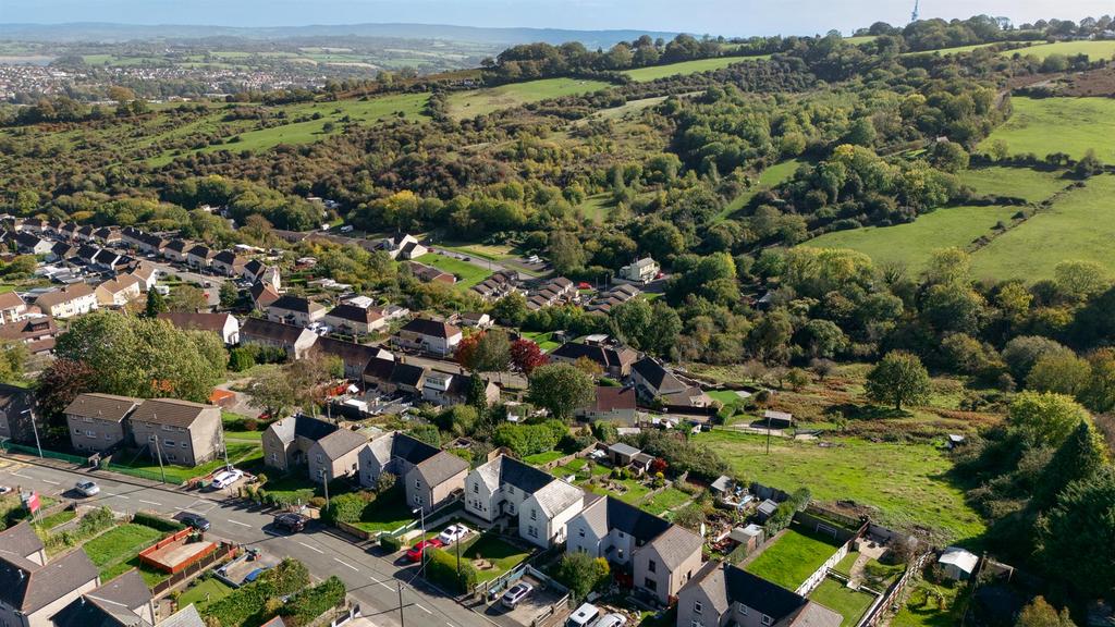 122 Blaendare Road-36.jpg