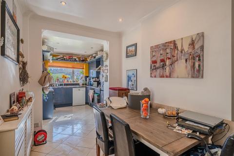 122 Blaendare Road, Pontypool, NP4 5RT
