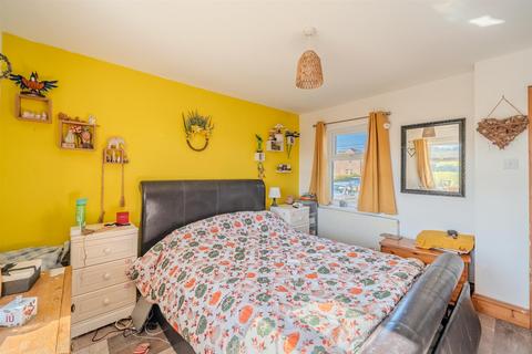 122 Blaendare Road, Pontypool, NP4 5RT