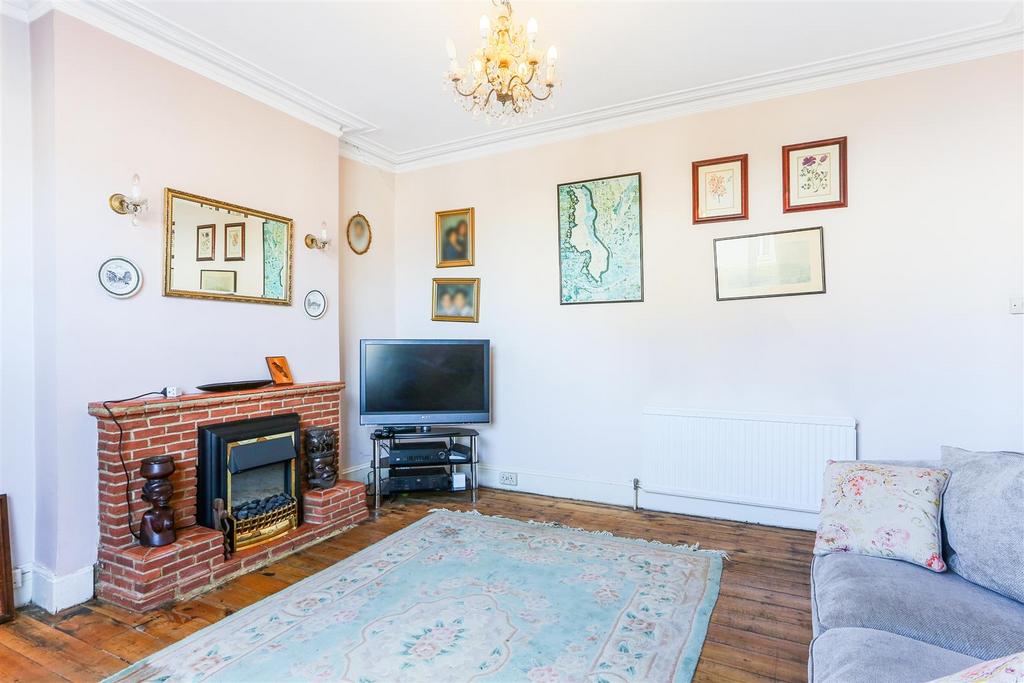 1546773911 - 41 Carshalton Park Road, SM5 - 30.jpg