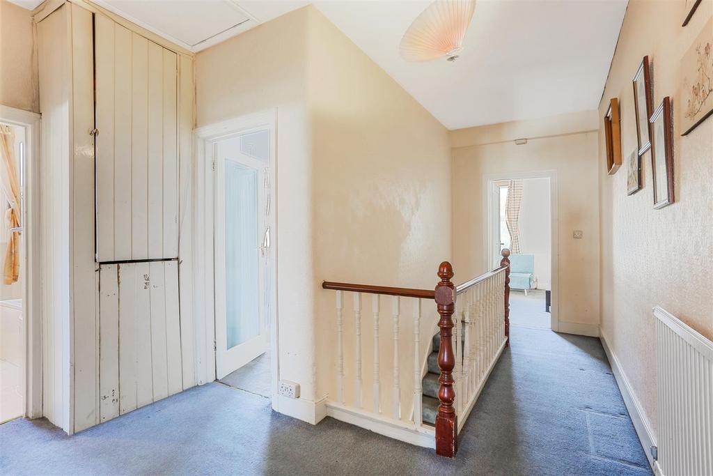 1546773911 - 41 Carshalton Park Road, SM5 - 7.jpg