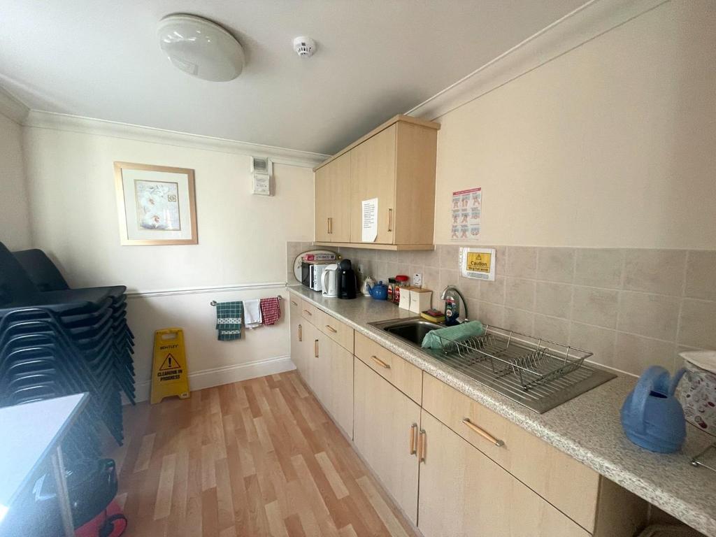 Communal Kitchen.JPG