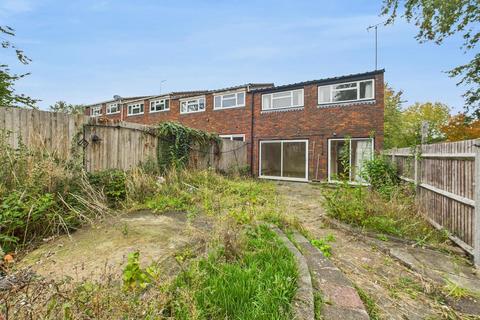 2 bedroom end of terrace house for sale, Brickett Close, Ruislip HA4