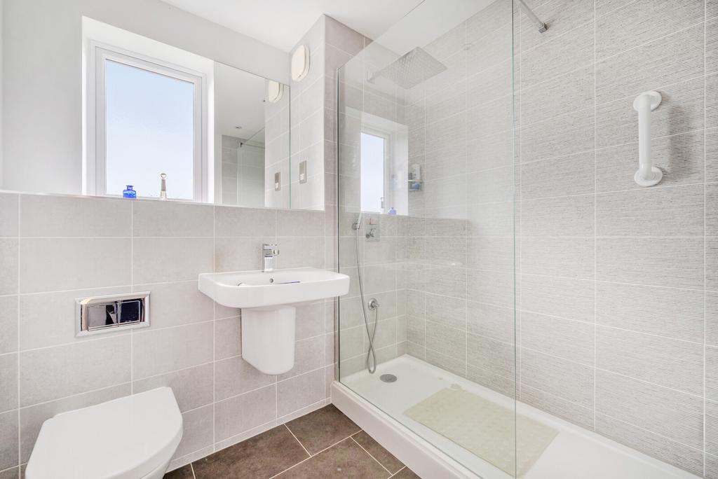 1363739-12-68e4e5...