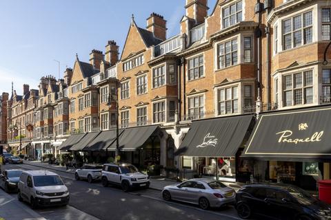 3 bedroom apartment for sale, Mount Street, London W1K
