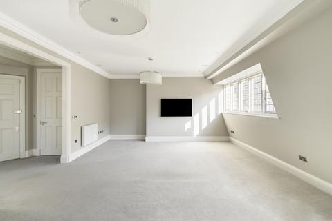 3 bedroom apartment for sale, Mount Street, London W1K