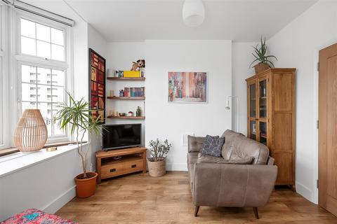 undefined, 9 Purley Road, Purley CR8