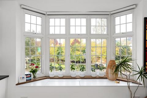 undefined, 9 Purley Road, Purley CR8