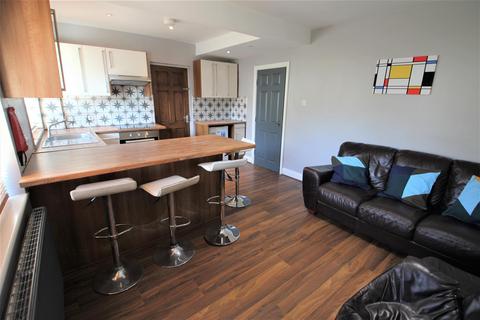 St. Annes Green, Headingley, Leeds, LS4 2SD