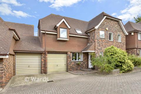 4 bedroom detached house for sale, Falcon Mews, Gravesend DA11