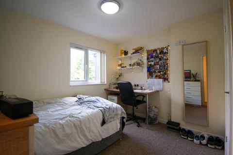 9 bedroom terraced house to rent, Harrow Road, Birmingham B29