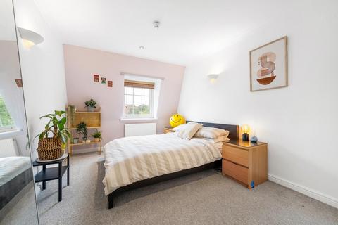 2 bedroom flat for sale, Trinity Gardens, SW9
