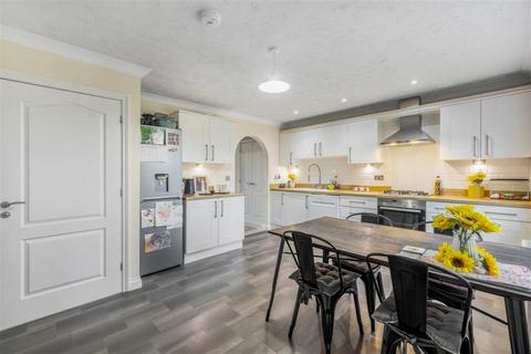 3 bedroom terraced house for sale, Harrow Place, PE21