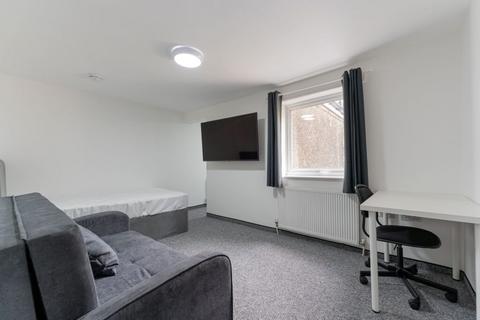 6 bedroom terraced house to rent, Alton Road, Birmingham B29