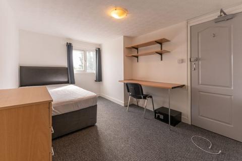 7 bedroom terraced house to rent, Tiverton Road, Birmingham B29