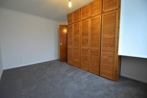 3 bedroom link detached house to rent, Walker Close, Eastbourne BN23