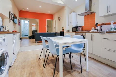 5 bedroom terraced house to rent, Croydon Road, Birmingham B29