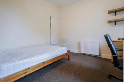 5 bedroom terraced house to rent, Croydon Road, Birmingham B29