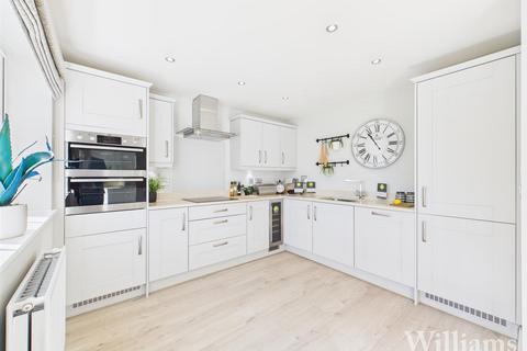 undefined, Carriage Road, Aylesbury HP22
