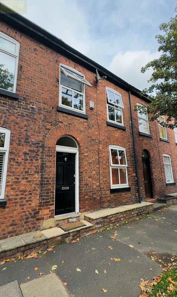 Flixton Road, Flixton 3 bed terraced house for sale - £335,000