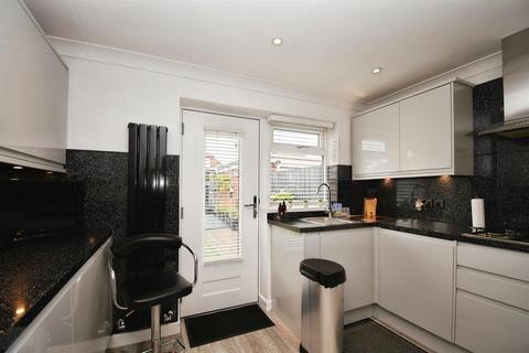 2 bedroom detached bungalow for sale, Orchard Close, Anlaby, Hull