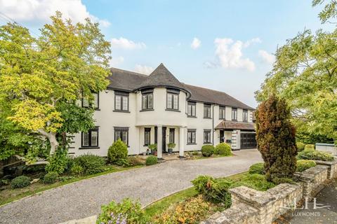 5 bedroom detached house for sale, Links Avenue, Gidea Park