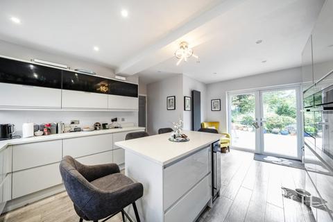 5 bedroom detached house for sale, Links Avenue, Gidea Park