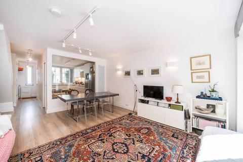 4 bedroom end of terrace house for sale, Holyport Road, London SW6