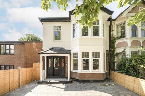 Flat 2, 2 Lynton Road, London, W3 9HP