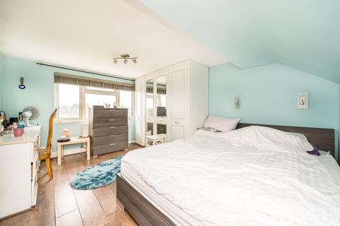 11 Southland Way, Hounslow, TW3 2RH