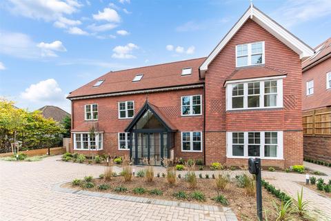 4 bedroom townhouse for sale, Hollymeoak Road, Chipstead, Coulsdon