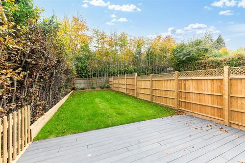 4 bedroom townhouse for sale, Hollymeoak Road, Chipstead, Coulsdon