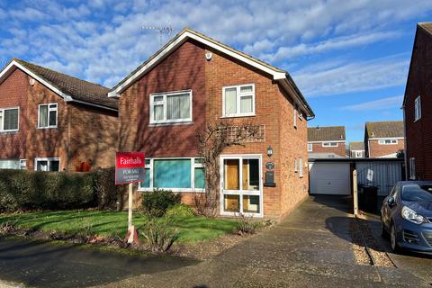 4 bedroom detached house for sale, Lennox Close, Alverstoke, Gosport PO12 2UJ