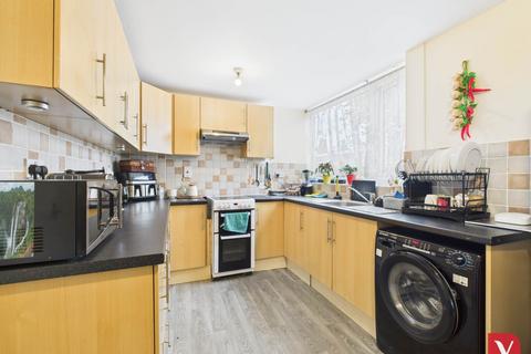 undefined, Mentieth Close, Milton Keynes MK2