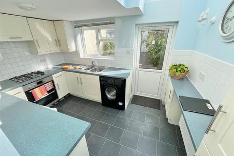 3 bedroom end of terrace house for sale, Guardswell Place, Seaford