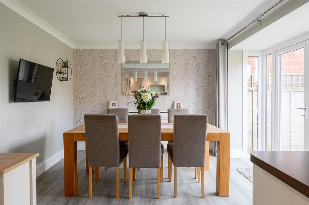 Kitchen diner