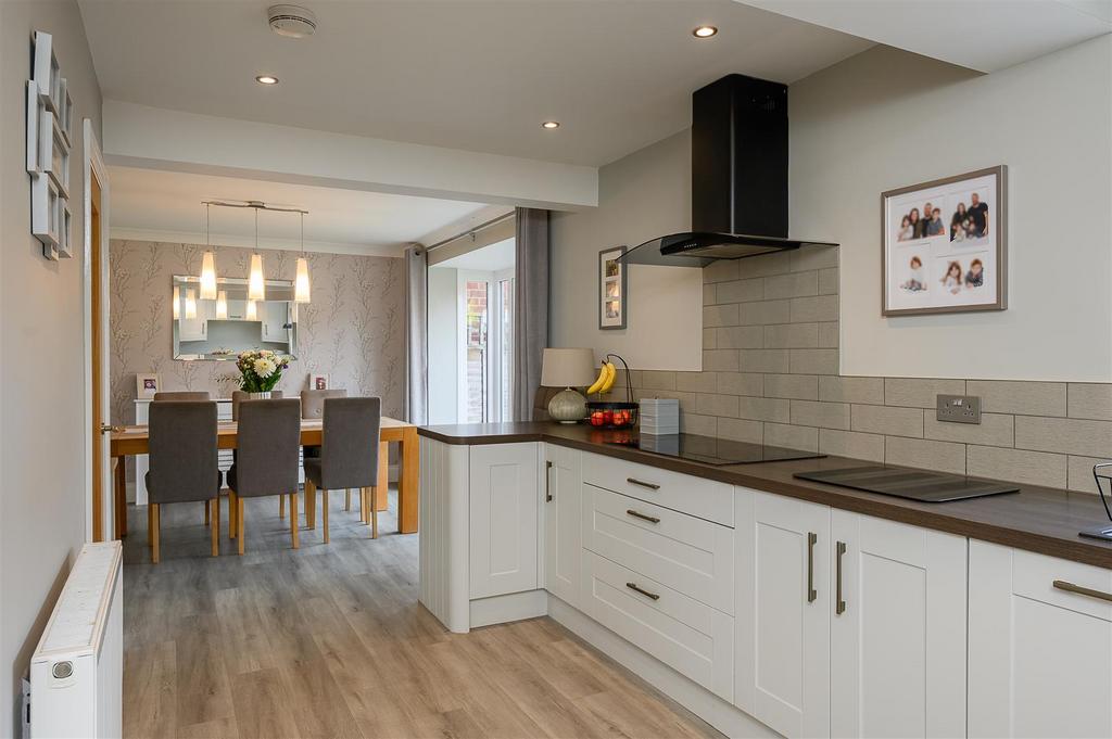 Kitchen diner