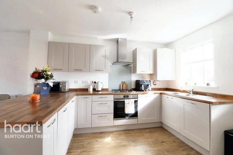 2 bedroom semi-detached house for sale, Milford Street, Burton On Trent