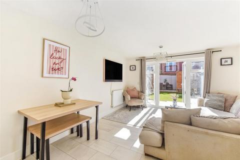 2 bedroom semi-detached house for sale, Clements Grove, Waterlooville