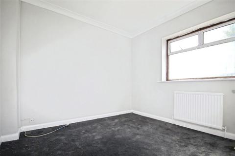 3 bedroom end of terrace house to rent, Bosworth Road, Dagenham, RM10
