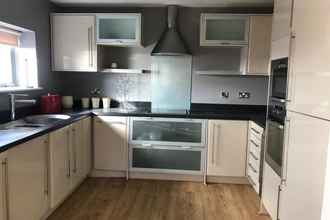 2 bedroom flat to rent, St Christophers Court, Maritime Quarter,