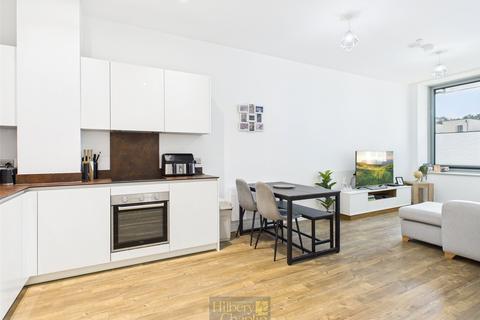 1 bedroom apartment for sale, Eagle Way, Great Warley, Brentwood, Essex, CM13