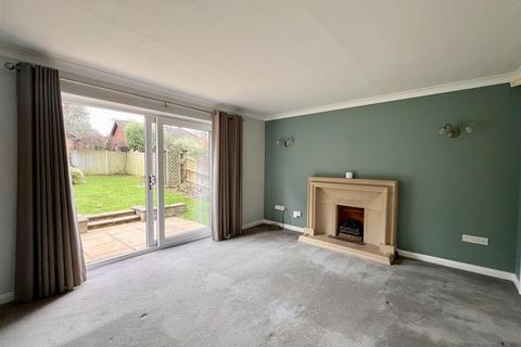 4 bedroom detached house to rent, ASHWOOD PARK, FETCHAM, KT22