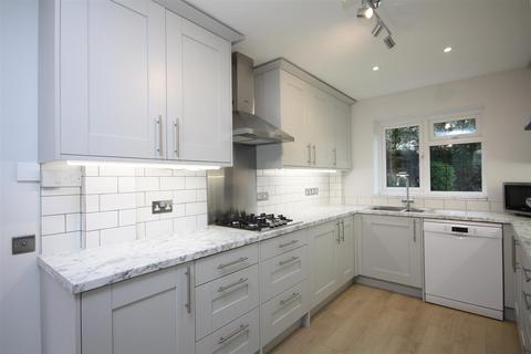 undefined, ASHWOOD PARK, FETCHAM, KT22