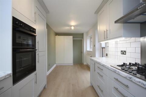 undefined, ASHWOOD PARK, FETCHAM, KT22
