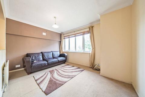 Uxbridge Road, Pinner, HA5