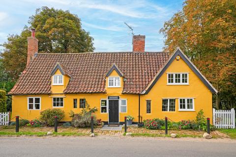 3 bedroom detached house for sale, Lower Green, Newmarket CB8