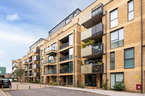 2 bedroom flat for sale, Angel Lane, Elephant and Castle, LONDON, SE17