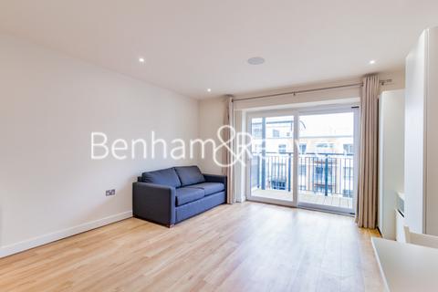 Studio to rent, Aerodrome Road, Colindale NW9