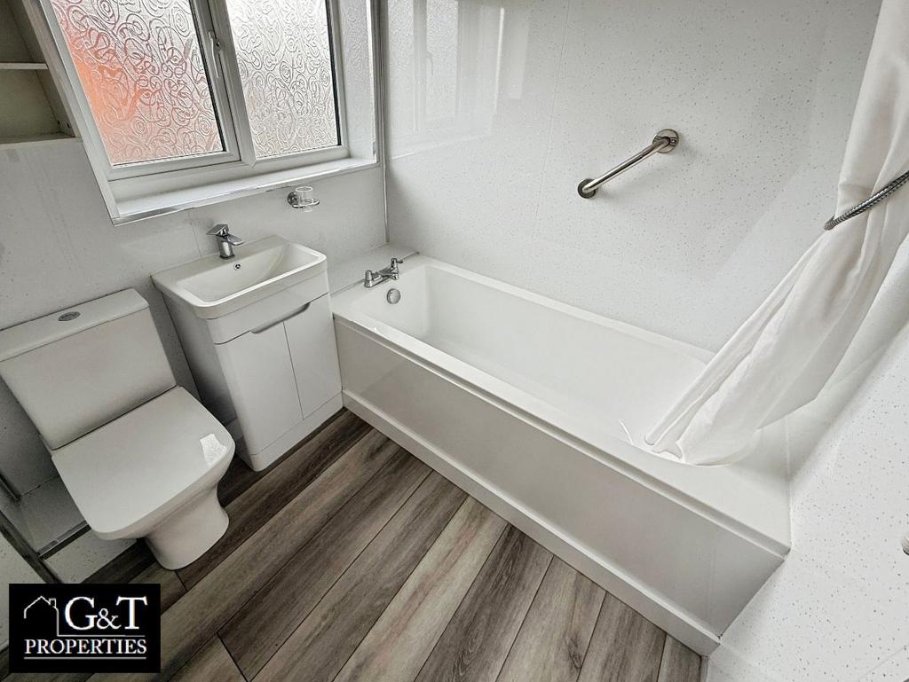 Family bathroom